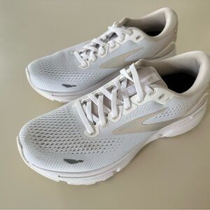 Women’s Brooks Ghost 15